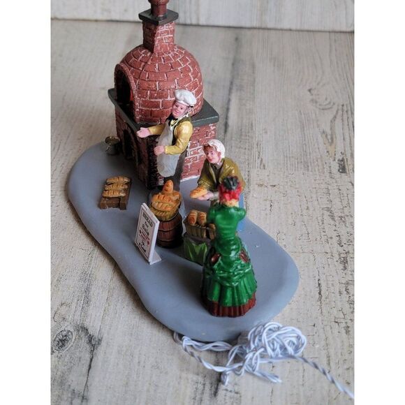 Lemax Bread bakers light up Village accessory Xmas - Picture 5 of 8